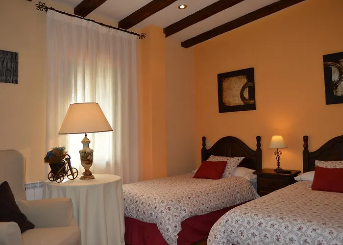 여관 Rural La Flor 라스 나바스 델 마르케스