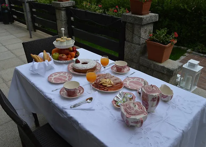 Rural La Flor 여관 라스 나바스 델 마르케스